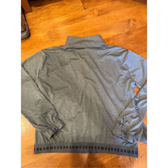 Women’s heat gear under Armour, zipper jacket, size medium - Picture 3 of 4